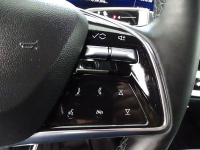 2024 Cadillac LYRIQ Luxury 2
