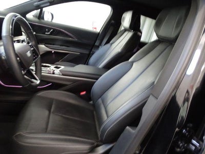 2024 Cadillac LYRIQ Luxury 2