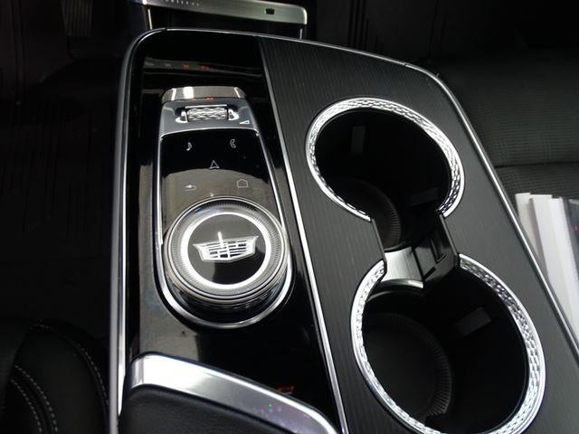 2024 Cadillac LYRIQ Luxury 3