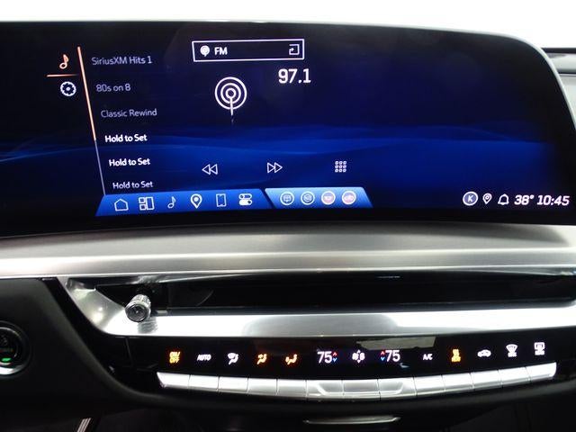 2024 Cadillac LYRIQ Luxury 3