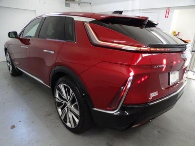 2024 Cadillac LYRIQ Luxury 3