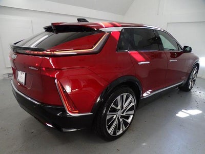 2024 Cadillac LYRIQ Luxury 3