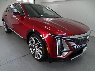 2025 Cadillac LYRIQ Luxury 3