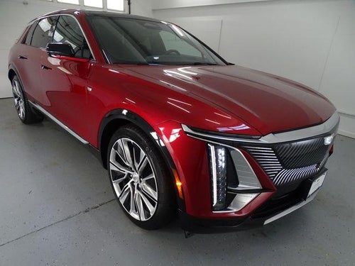 2025 Cadillac LYRIQ Luxury 3
