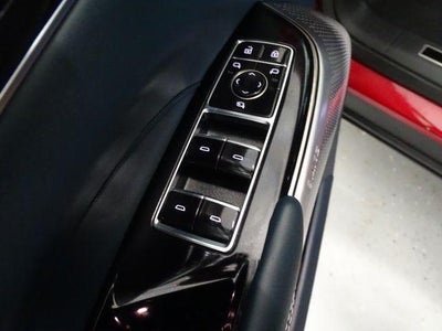 2025 Cadillac LYRIQ Luxury 3