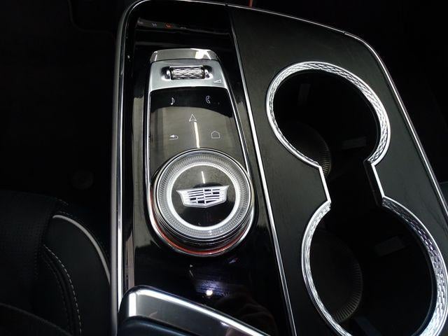 2025 Cadillac LYRIQ Luxury 3