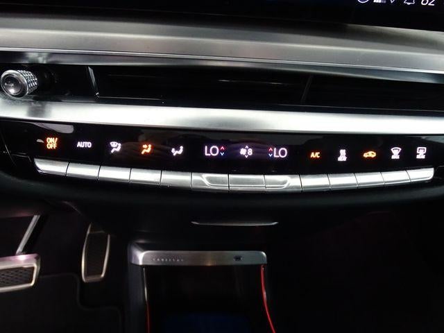 2025 Cadillac LYRIQ Luxury 3