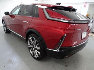 2025 Cadillac LYRIQ Luxury 3