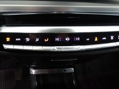 2025 Cadillac LYRIQ Luxury 3