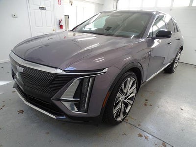 2025 Cadillac LYRIQ Luxury 3