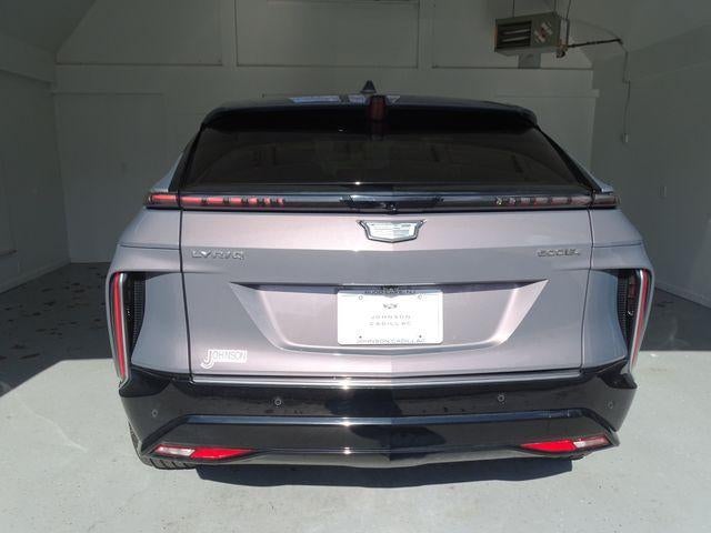 2025 Cadillac LYRIQ Luxury 3