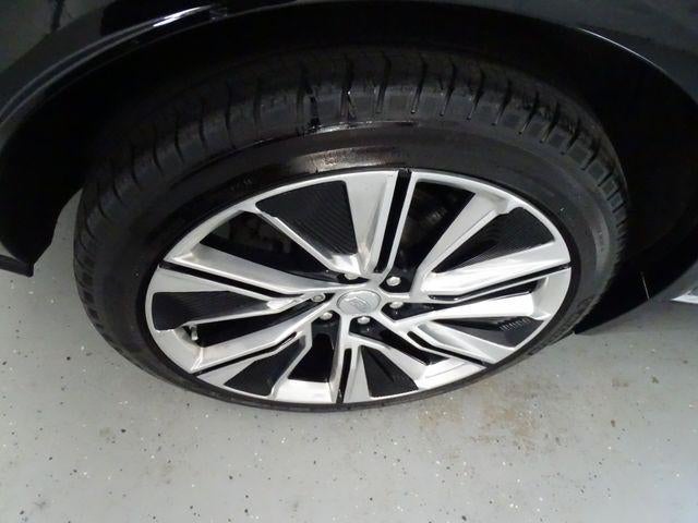 2025 Cadillac LYRIQ Luxury 3