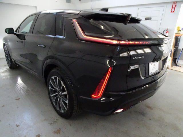 2024 Cadillac LYRIQ Sport 1