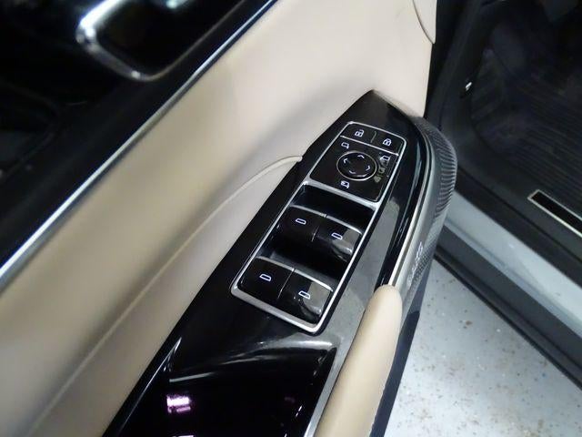 2024 Cadillac LYRIQ Sport 3