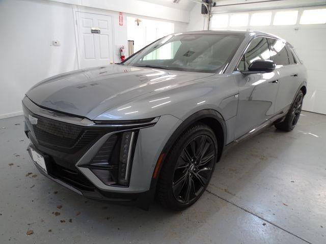 2024 Cadillac LYRIQ Sport 3