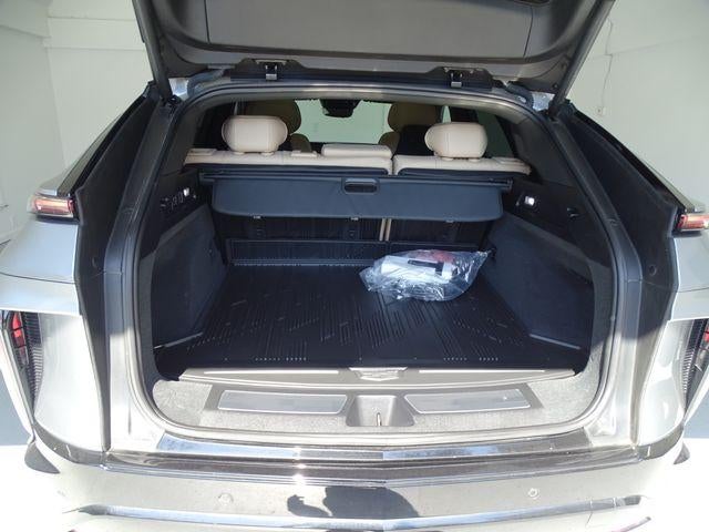 2024 Cadillac LYRIQ Sport 3