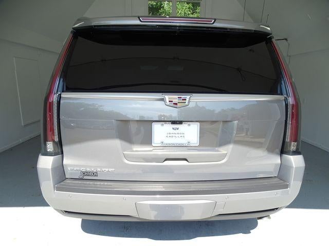 2017 Cadillac Escalade Luxury