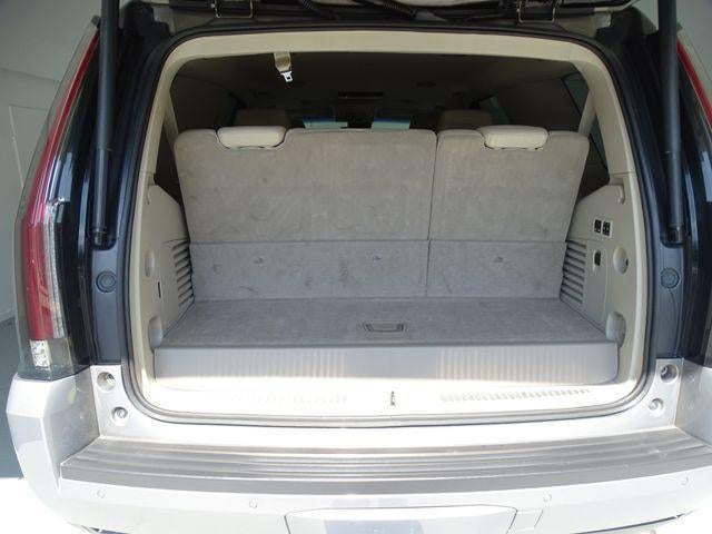 2017 Cadillac Escalade Luxury