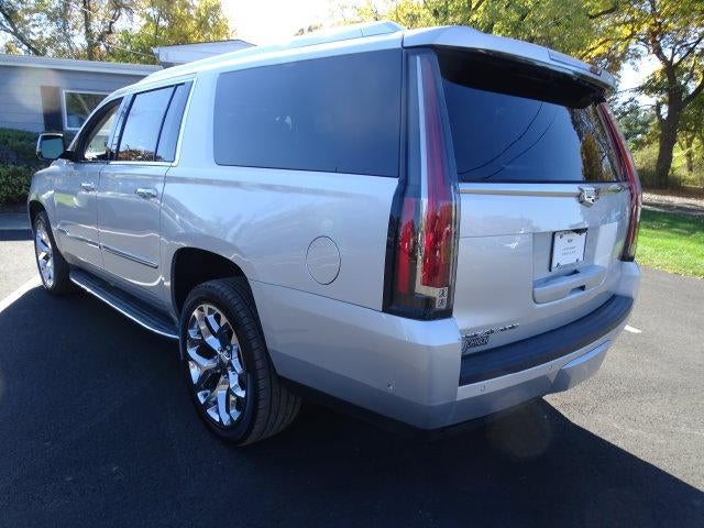 2018 Cadillac Escalade ESV Luxury