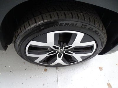 2023 Volkswagen Taos SEL