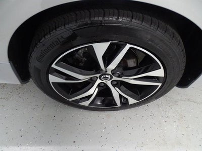2024 Volvo S60 Plus Dark Theme