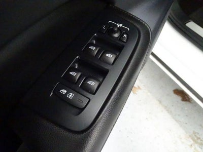 2022 Volvo S60 Momentum