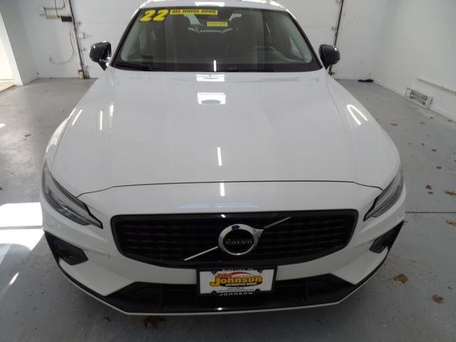 2022 Volvo S60 Momentum