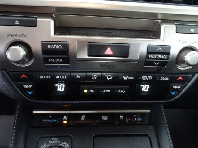 2018 Lexus ES 300h 