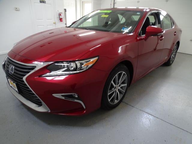 2018 Lexus ES 300h 