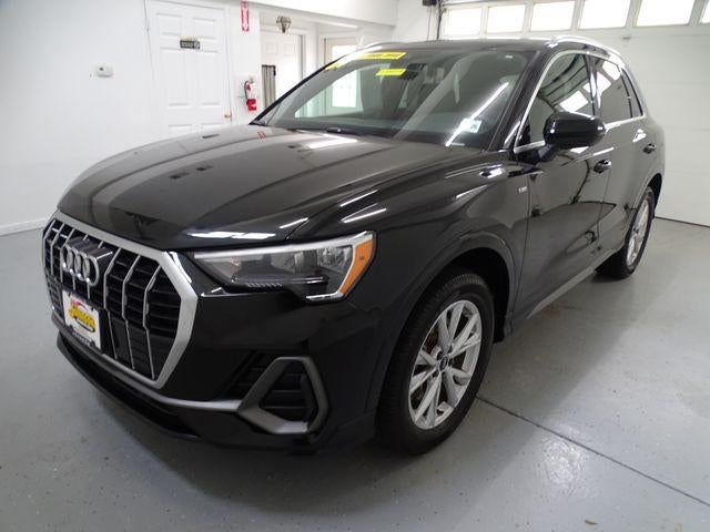 2021 Audi Q3 S line Premium